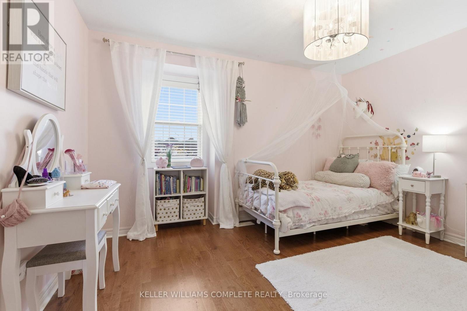 8 Sidney Crescent, Hamilton, Ontario L8J 3W1 - Photo 24 - X12547754