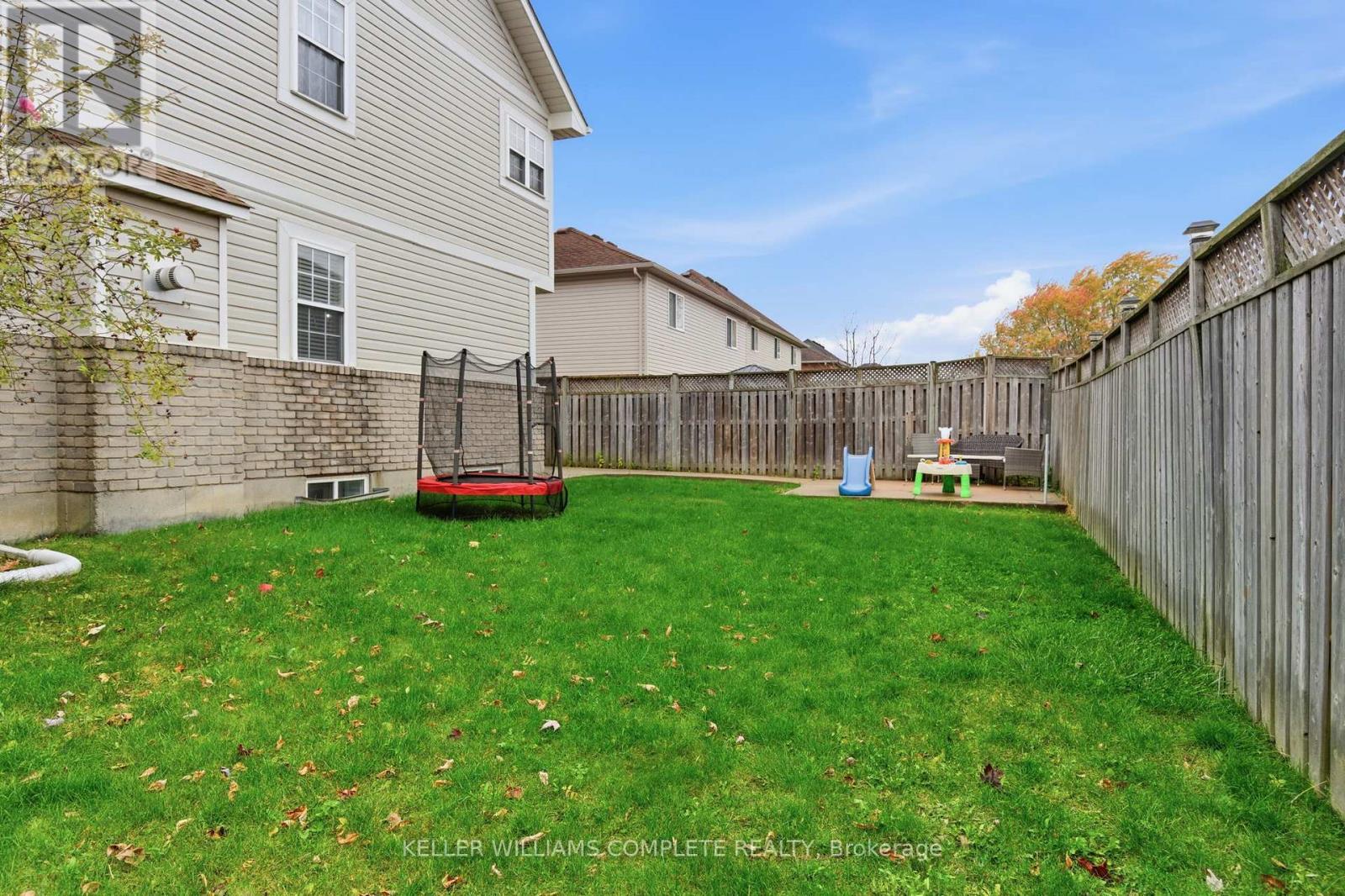 8 Sidney Crescent, Hamilton, Ontario L8J 3W1 - Photo 45 - X12547754
