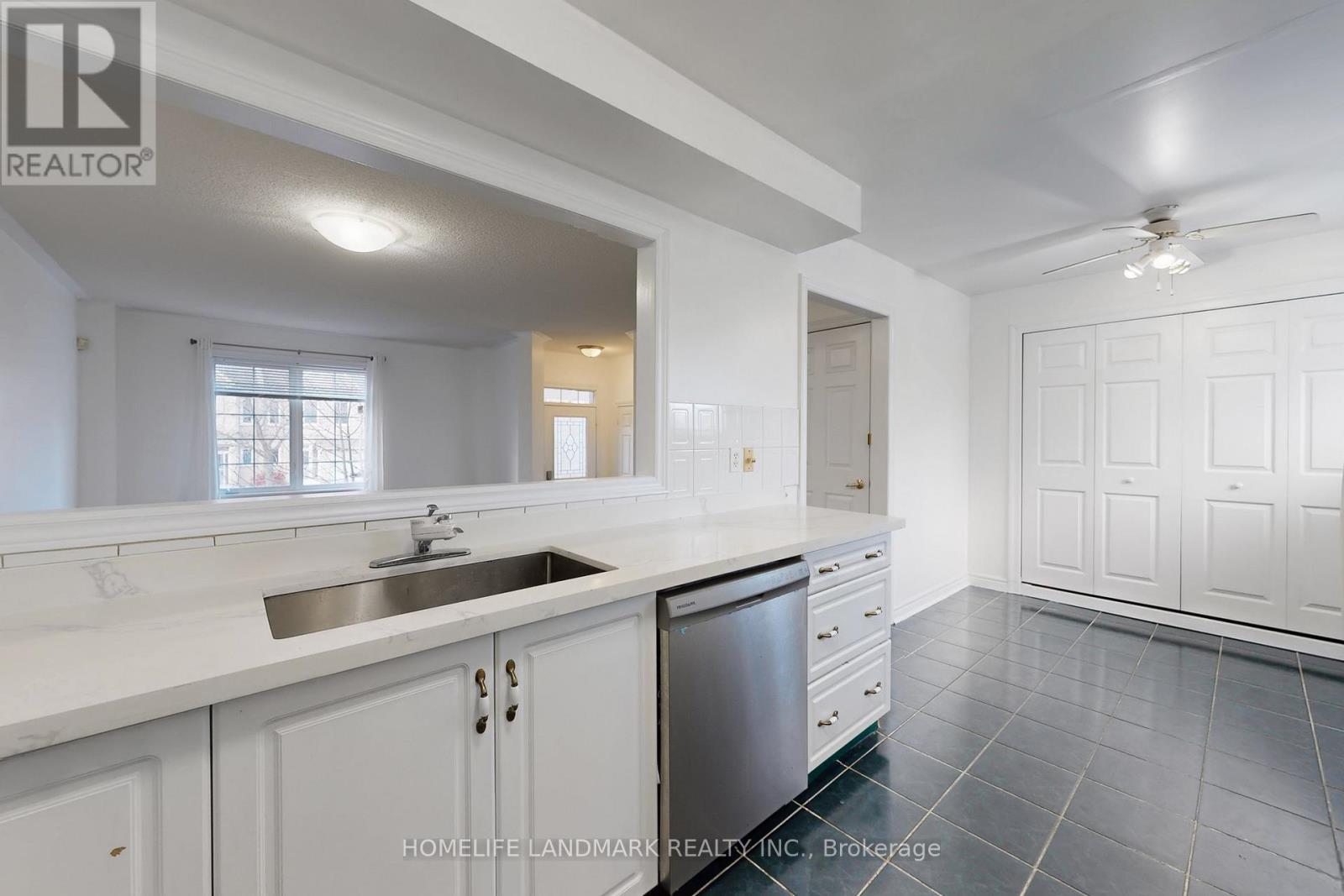 108 Sunway Square, Markham, Ontario L3P 7X6 - Photo 11 - N12540784