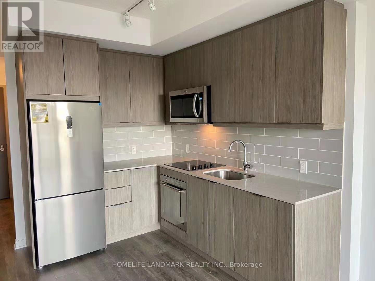 906 - 38 FOREST MANOR ROAD, Toronto, Ontario