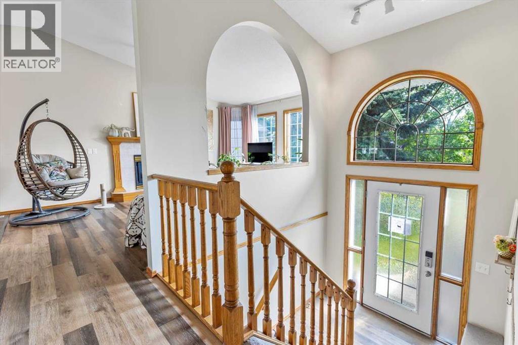 185 Westchester Way, Chestermere, Alberta  T1X 1B8 - Photo 3 - A2241121