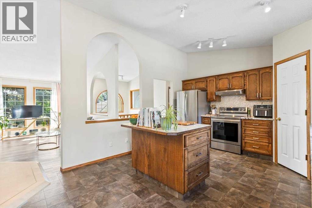 185 Westchester Way, Chestermere, Alberta  T1X 1B8 - Photo 9 - A2241121