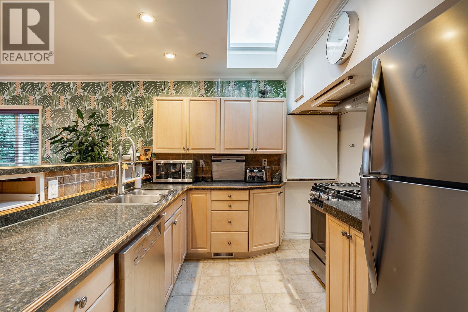 430 Garrett Street, New Westminster, British Columbia  V3L 3S2 - Photo 10 - R3066852