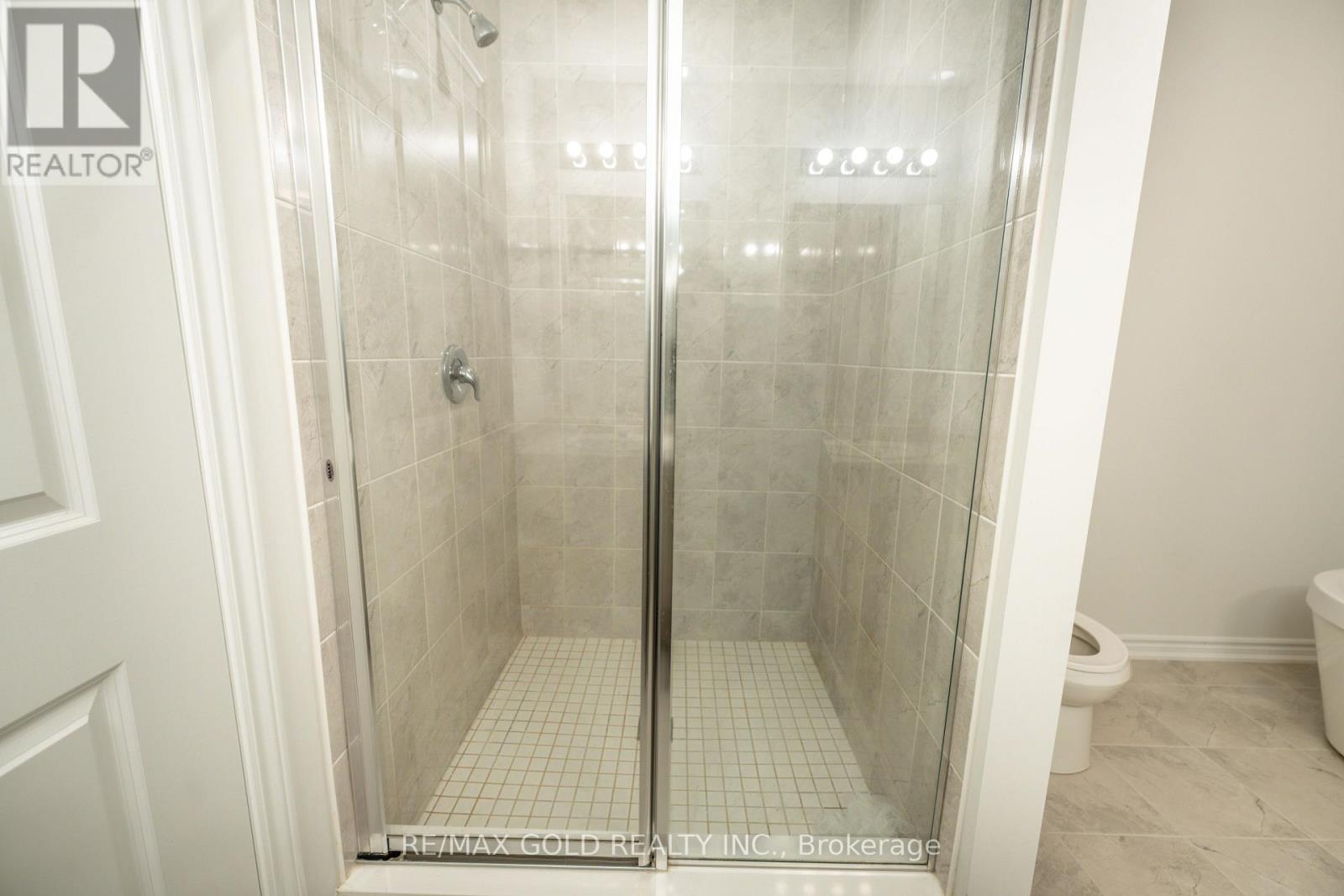 35 Academy Drive, Brampton, Ontario  L6P 3C9 - Photo 42 - W12546812