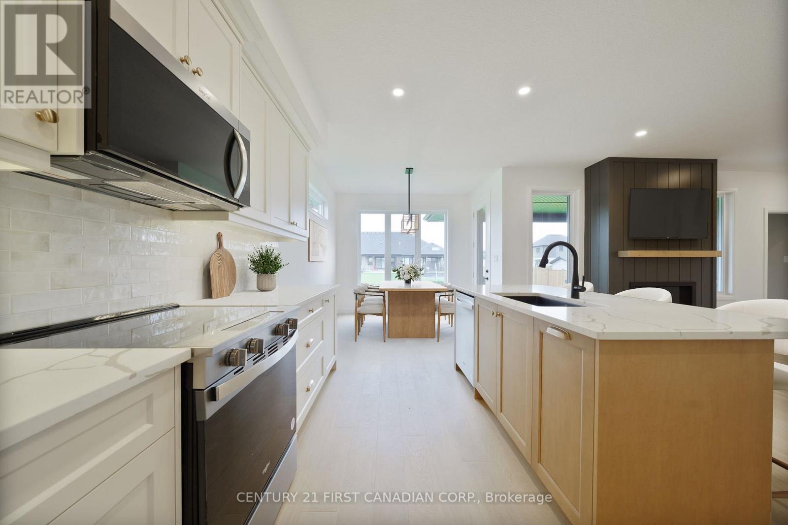 60 Greene Street, South Huron, Ontario  N0M 1S3 - Photo 9 - X12547772