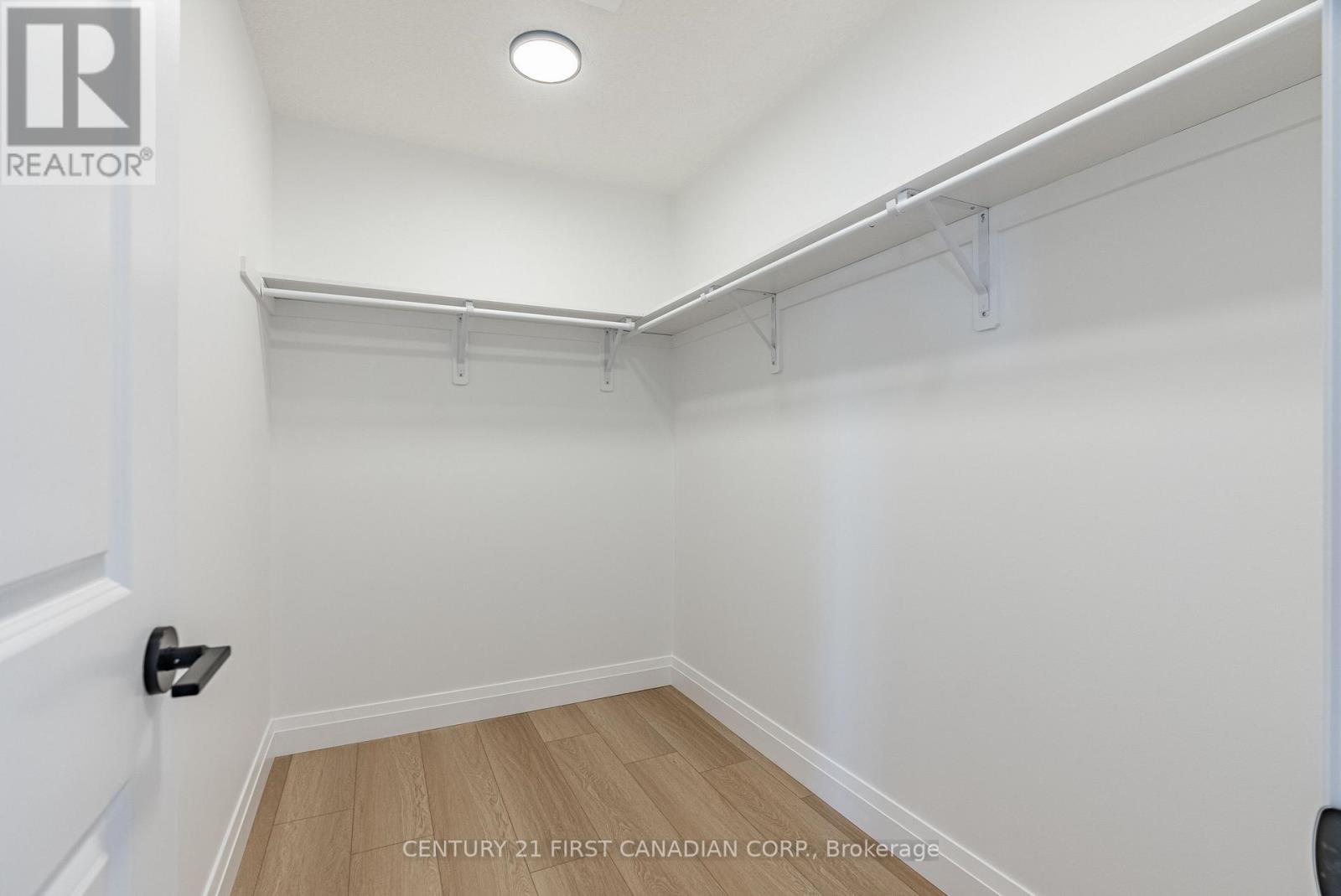 78 Queen Street, North Middlesex, Ontario N0M 1A0 - Photo 28 - X12547788