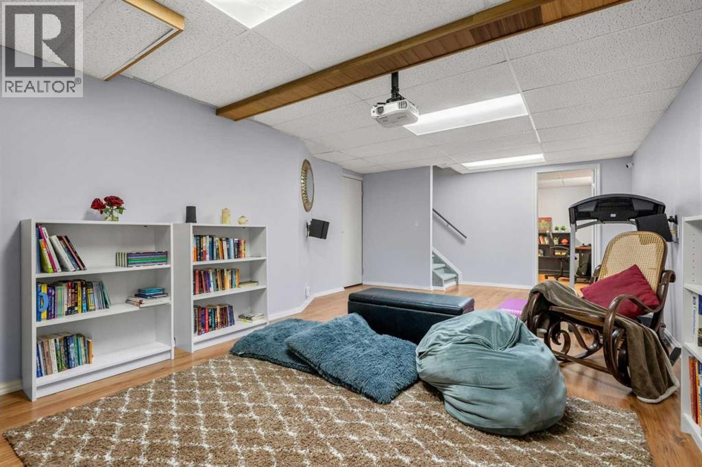 136 Sanderling Close Nw, Calgary, Alberta  T3K 2Z4 - Photo 36 - A2266058