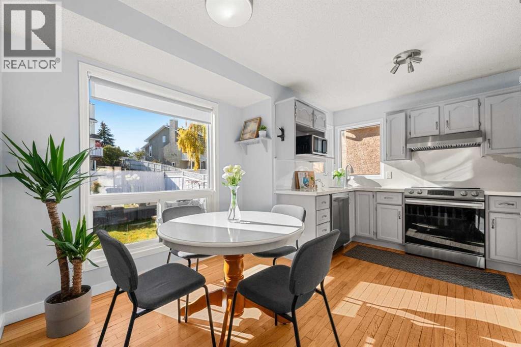 136 Sanderling Close Nw, Calgary, Alberta  T3K 2Z4 - Photo 9 - A2266058