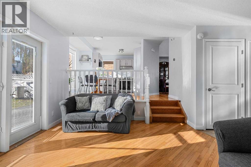 136 Sanderling Close Nw, Calgary, Alberta  T3K 2Z4 - Photo 17 - A2266058