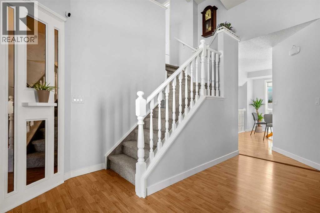 136 Sanderling Close Nw, Calgary, Alberta  T3K 2Z4 - Photo 8 - A2266058