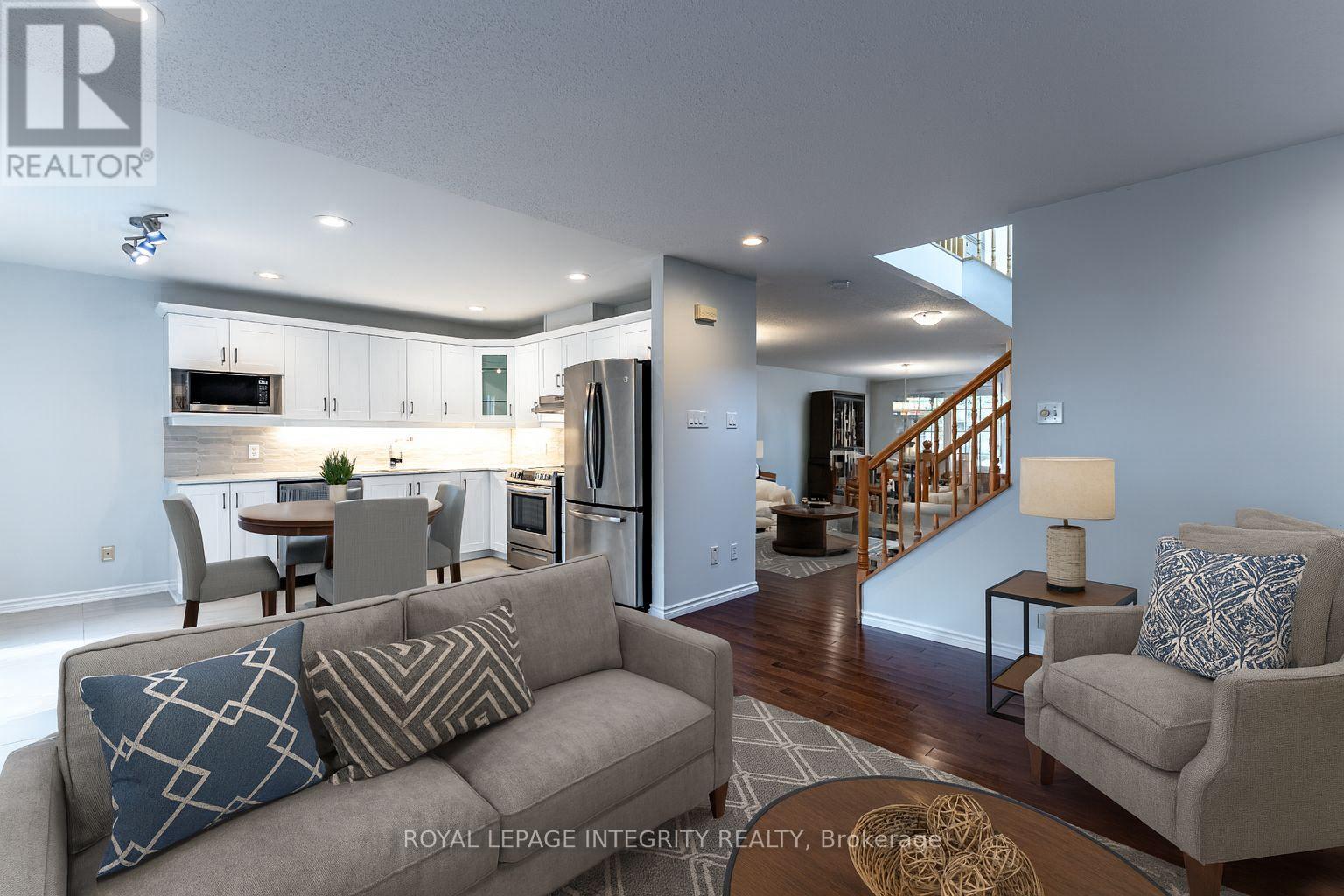 71 Appledale Drive, Ottawa, Ontario  K2J 4W6 - Photo 18 - X12547790