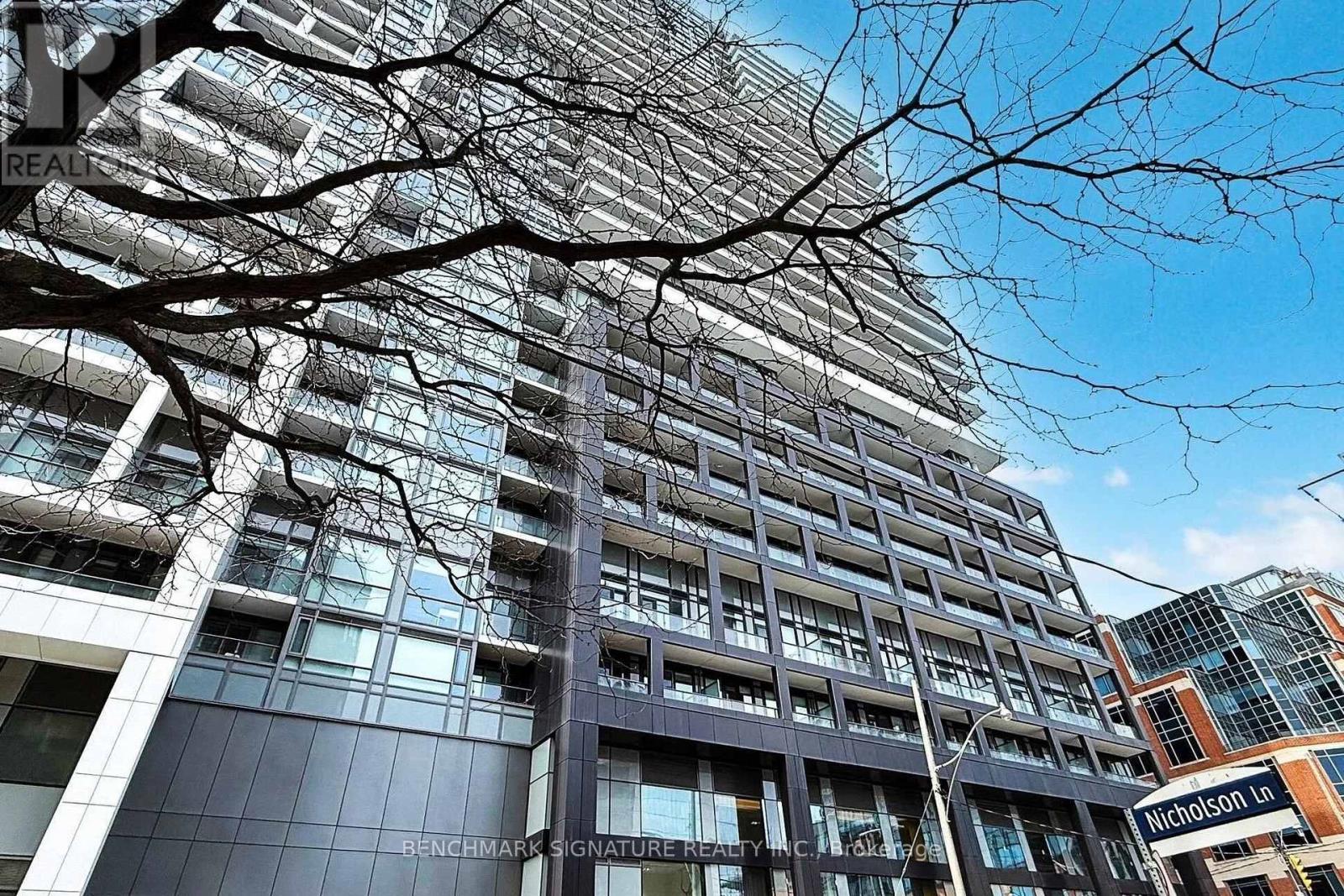 1229 - 70 PRINCESS STREET, Toronto, Ontario