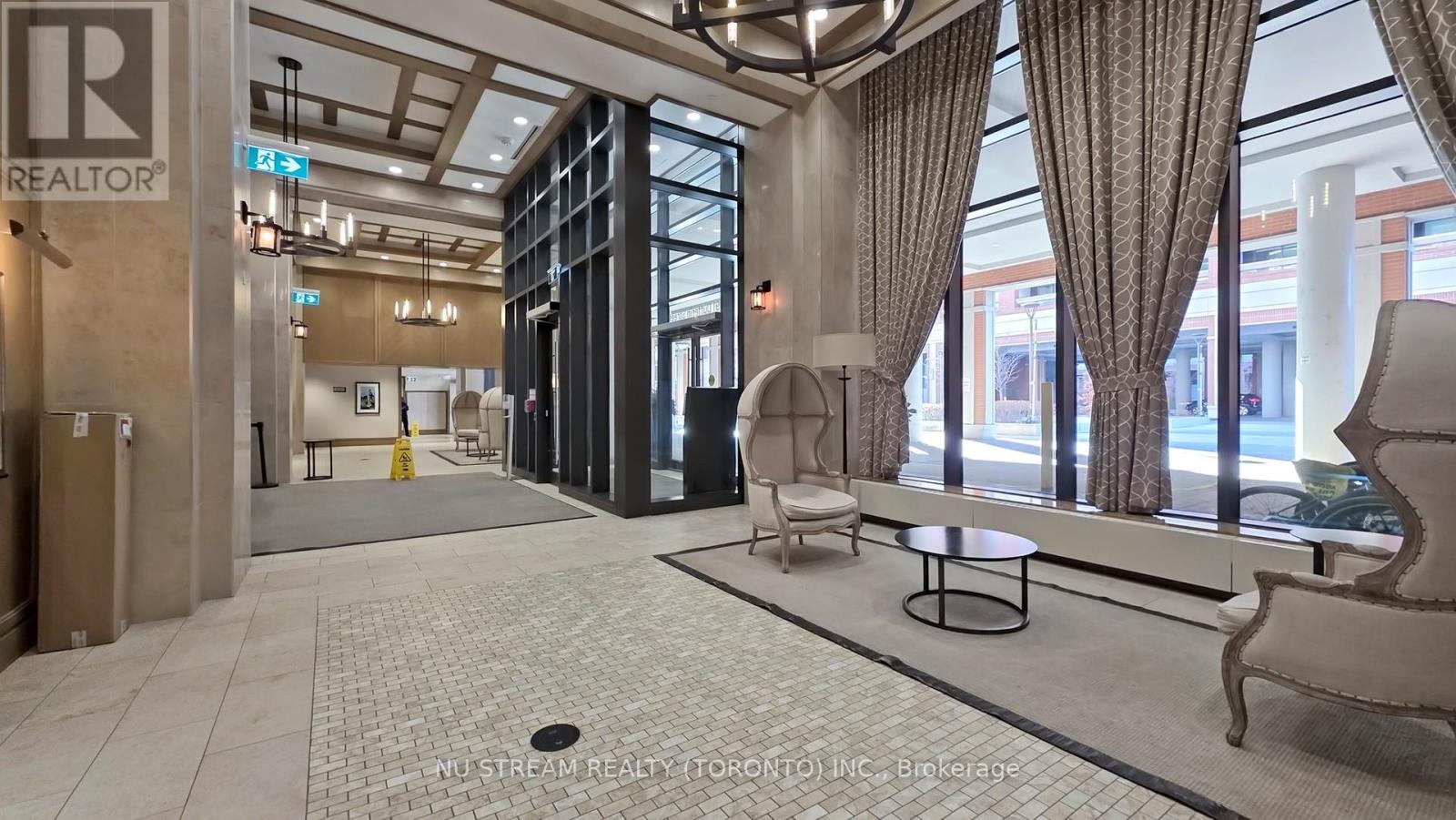 613 - 3091 Dufferin Street, Toronto, Ontario  M6A 0C4 - Photo 4 - W12547794