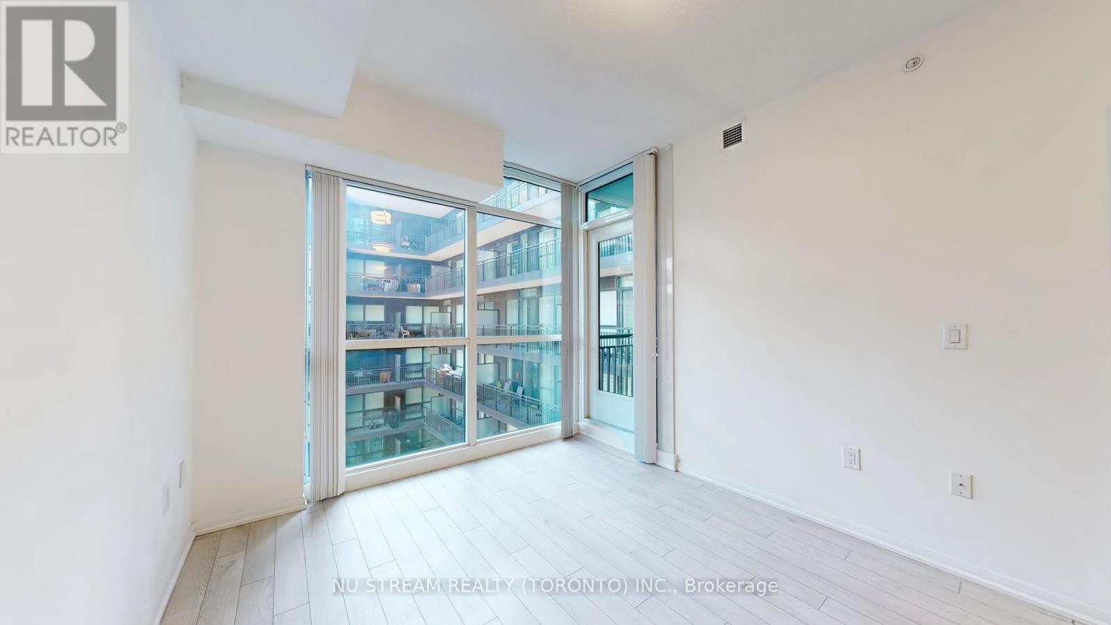 613 - 3091 Dufferin Street, Toronto, Ontario  M6A 0C4 - Photo 8 - W12547794