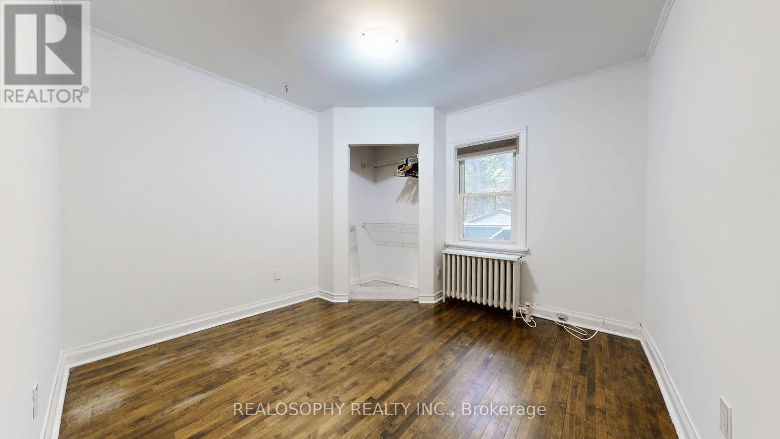 Upper - 827 Kingston Road, Toronto, Ontario  M4E 1R9 - Photo 22 - E12534546