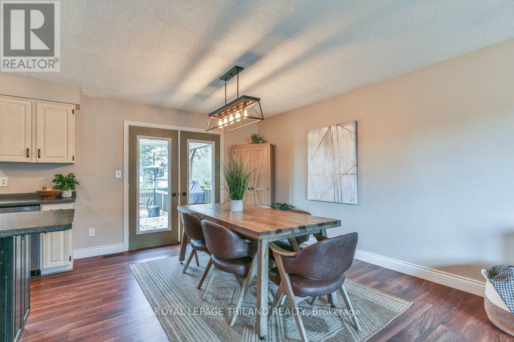 548 Pamela Drive, Strathroy-Caradoc, Ontario  N0L 1W0 - Photo 12 - X12547796