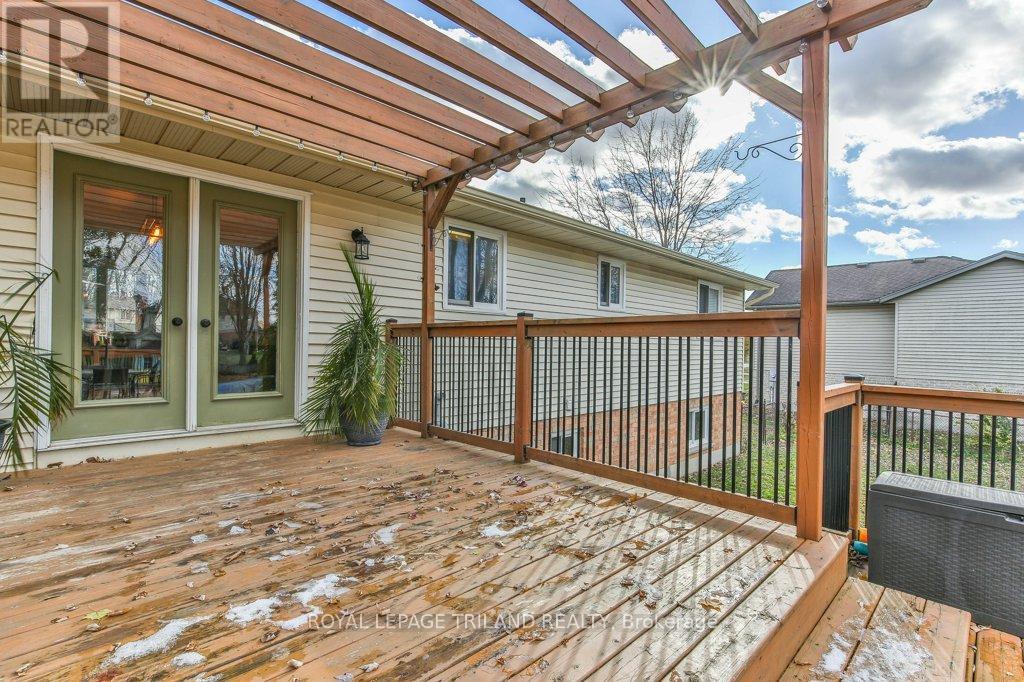 548 Pamela Drive, Strathroy-Caradoc, Ontario  N0L 1W0 - Photo 43 - X12547796