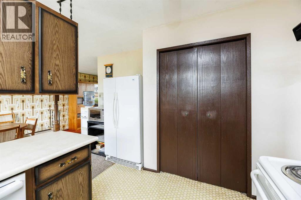 5021 48 Avenue, Rimbey, Alberta  T0C 2J0 - Photo 8 - A2265687