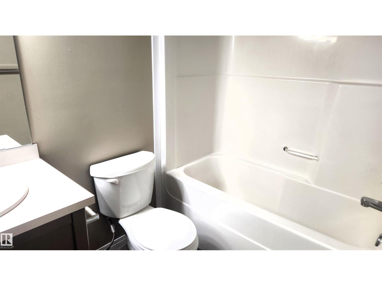 #32 1030 Chappelle Bv Sw, Edmonton, Alberta  T6W 2K7 - Photo 29 - E4465835