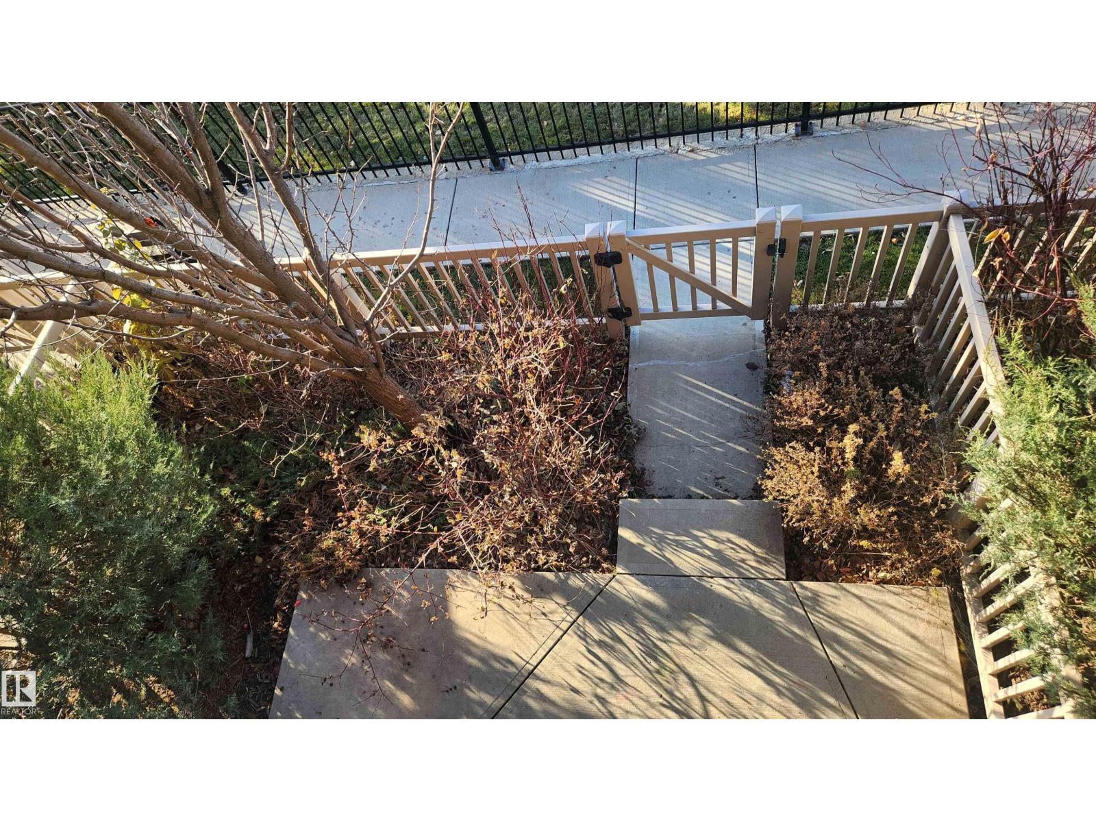 #32 1030 Chappelle Bv Sw, Edmonton, Alberta  T6W 2K7 - Photo 32 - E4465835