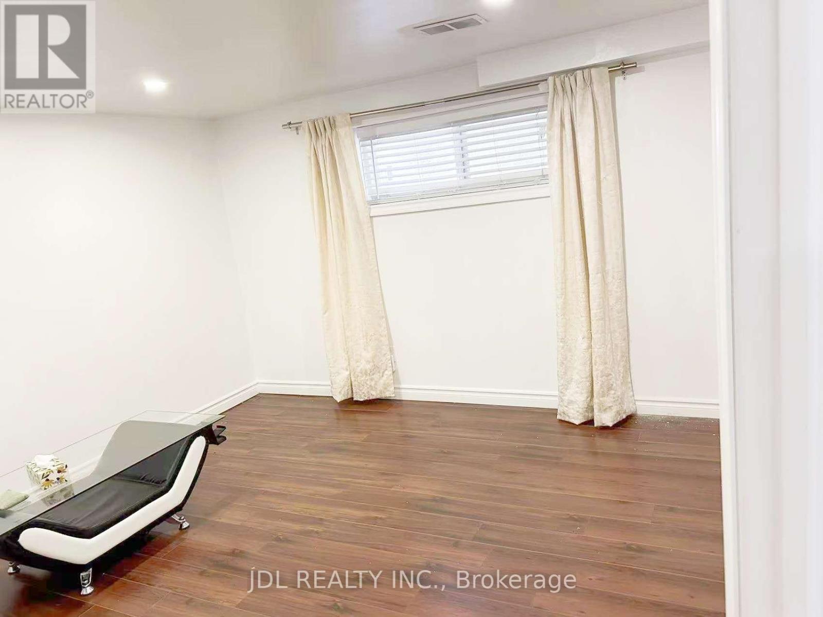 115 Mintwood Drive W, Toronto, Ontario  M2M 3A6 - Photo 6 - C12547800