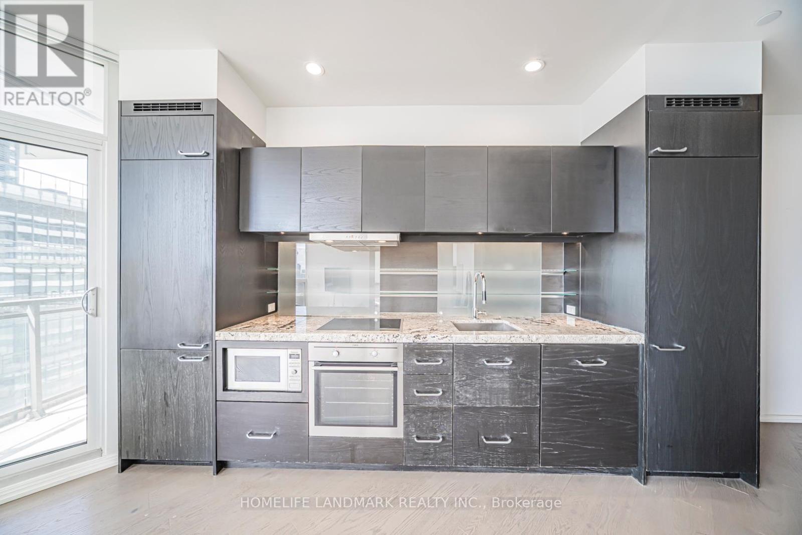 5202 - 45 Charles Street E, Toronto, Ontario  M4Y 0B8 - Photo 10 - C12547806