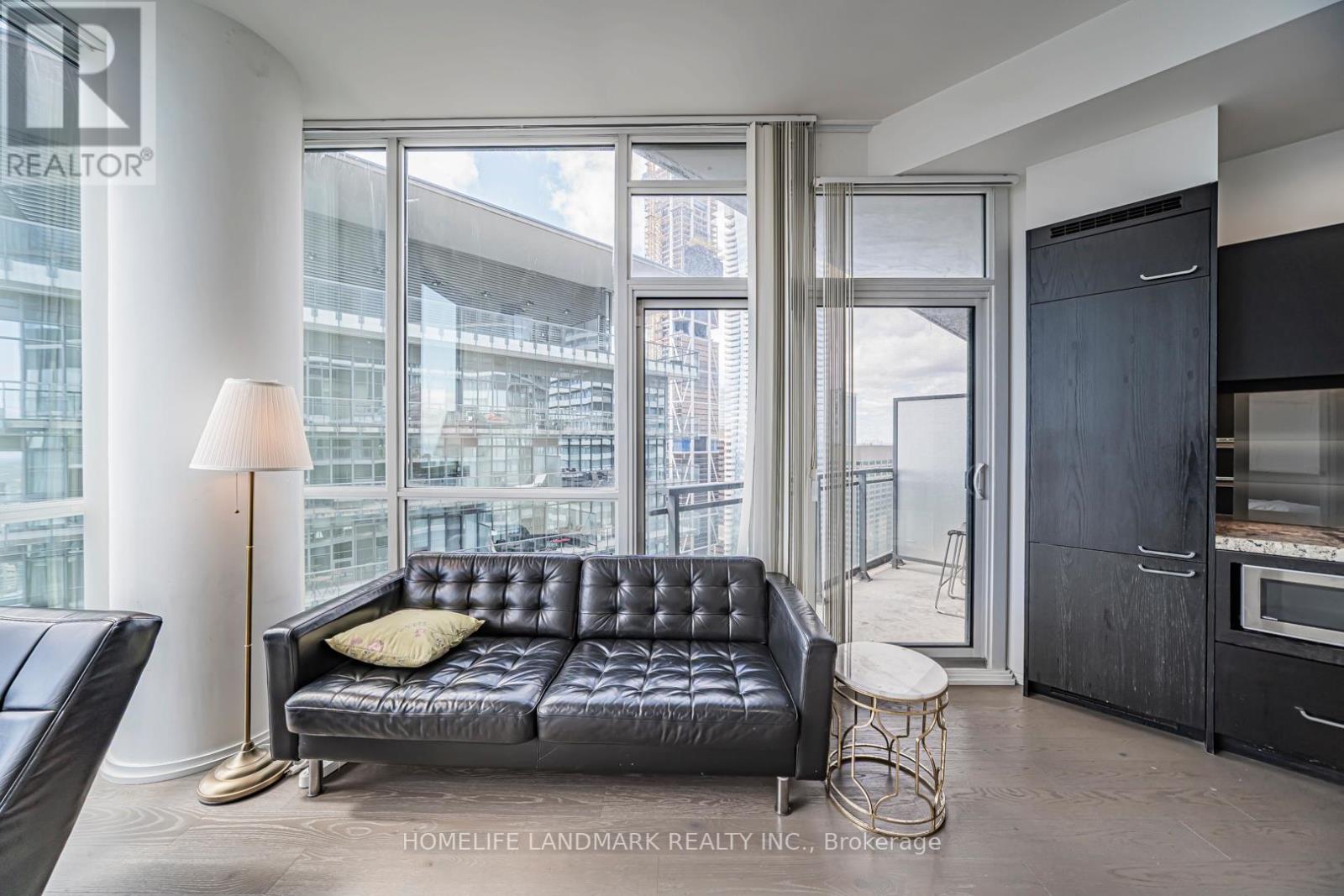 5202 - 45 Charles Street E, Toronto, Ontario  M4Y 0B8 - Photo 16 - C12547806