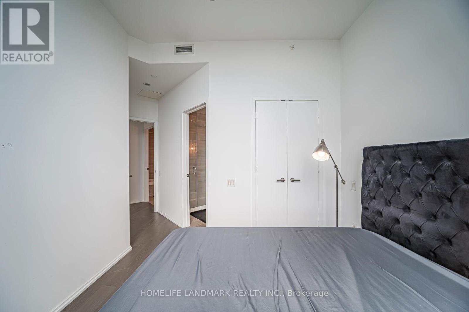 5202 - 45 Charles Street E, Toronto, Ontario  M4Y 0B8 - Photo 24 - C12547806