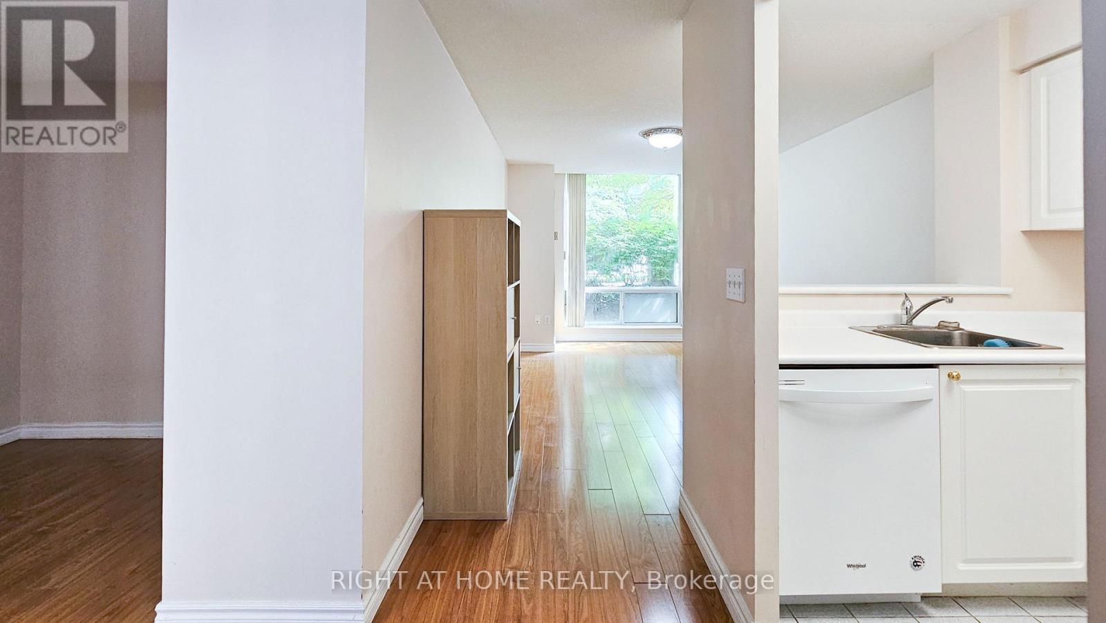 105 - 8 Pemberton Avenue, Toronto, Ontario  M2M 4K8 - Photo 7 - C12547824