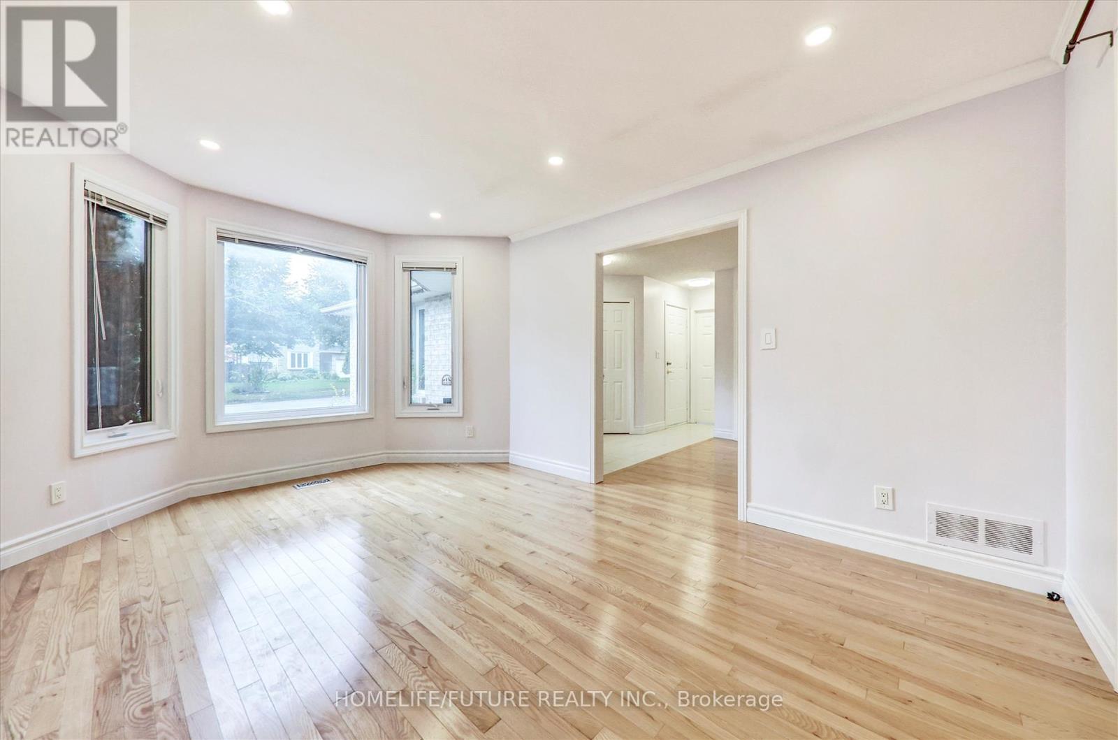 Main & 2nd Flr - 979 Copperfield Drive, Oshawa, Ontario L1K 2E9 - Photo 8 - E12534452