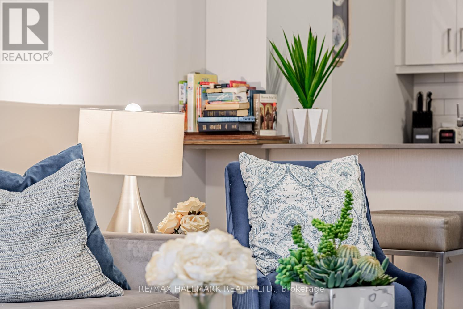 193 - 141 Honeycrisp Crescent, Vaughan, Ontario  L4K 0N7 - Photo 11 - N12547818