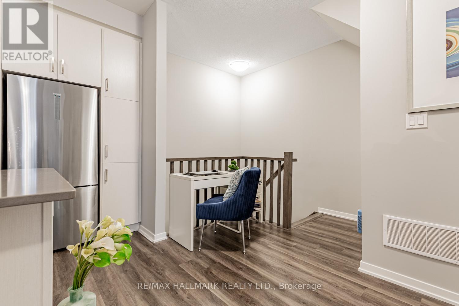 193 - 141 Honeycrisp Crescent, Vaughan, Ontario  L4K 0N7 - Photo 17 - N12547818