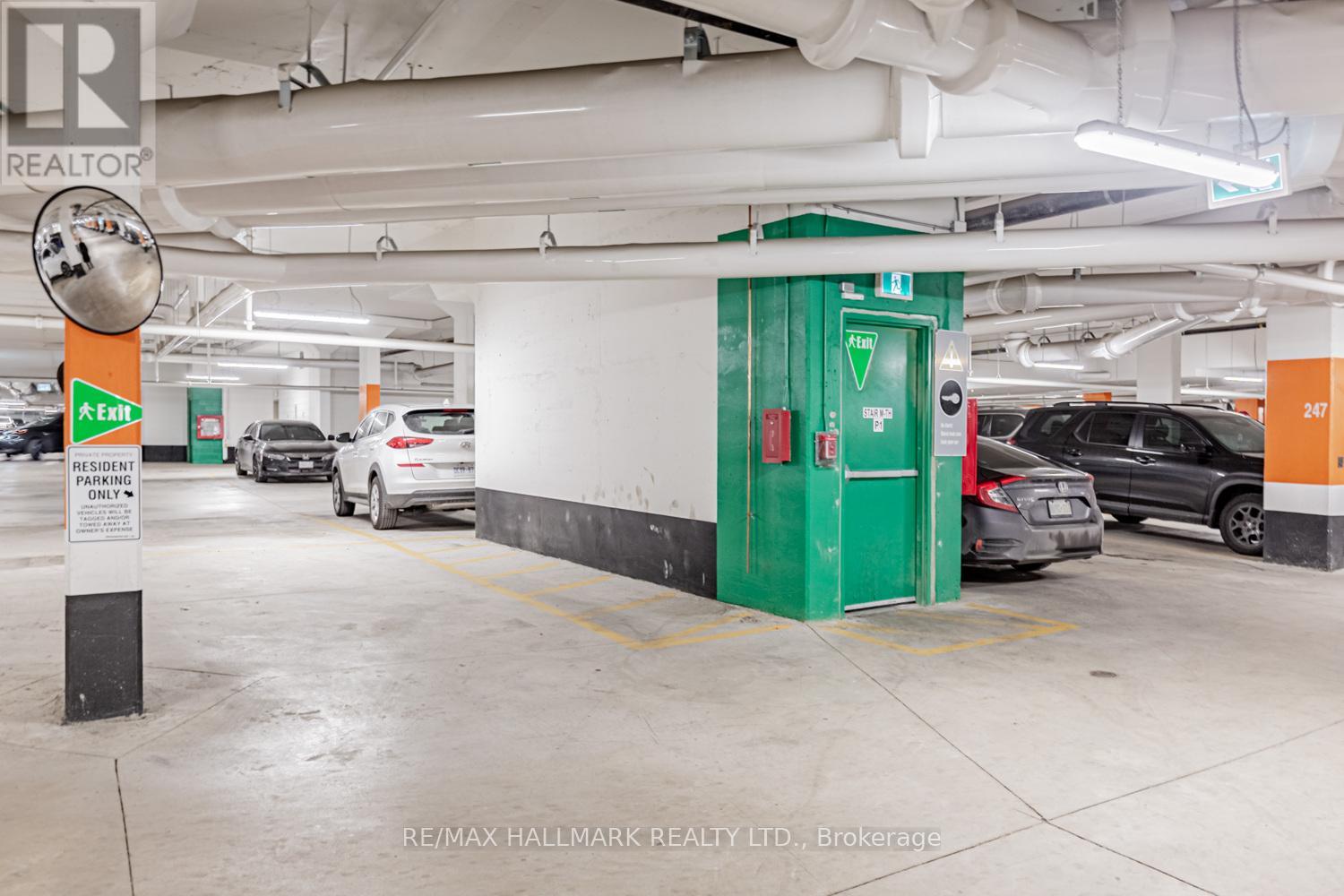 193 - 141 Honeycrisp Crescent, Vaughan, Ontario  L4K 0N7 - Photo 29 - N12547818