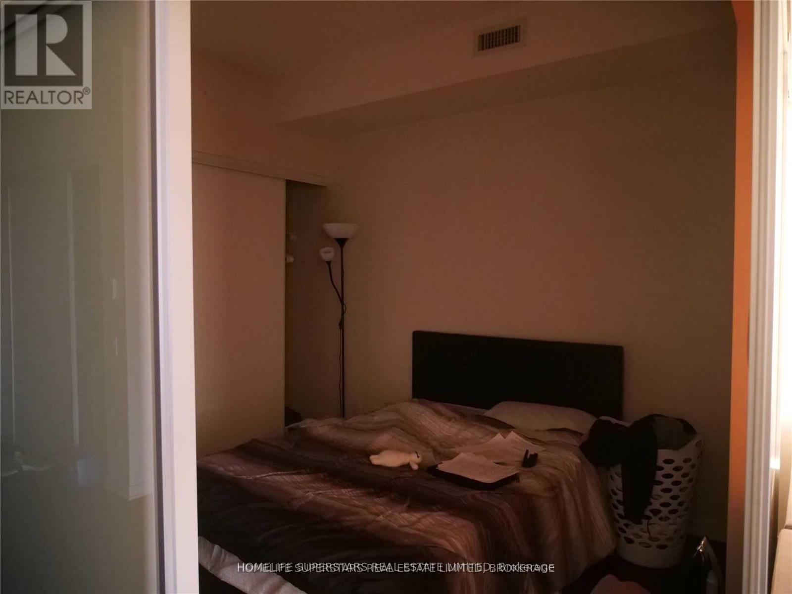 3007 - 105 The Queens Way, Toronto, Ontario  M6S 5B5 - Photo 6 - W12547798