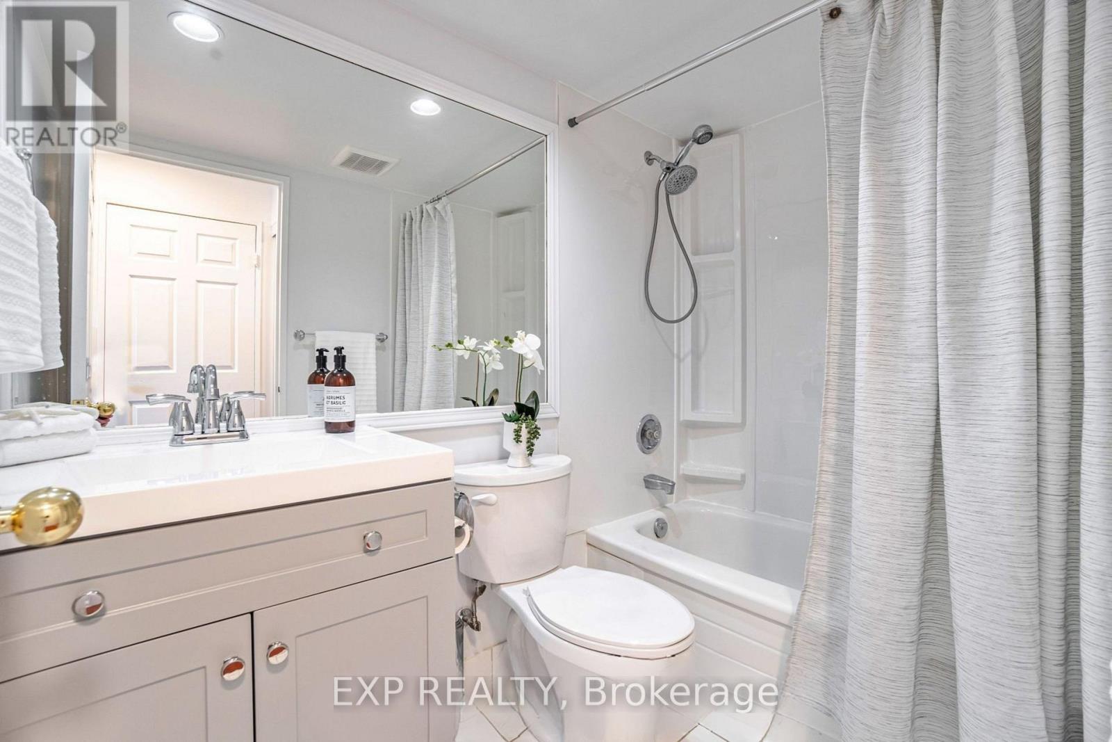 911 - 4470 Tucana Court, Mississauga, Ontario  L5R 3K8 - Photo 13 - W12547820