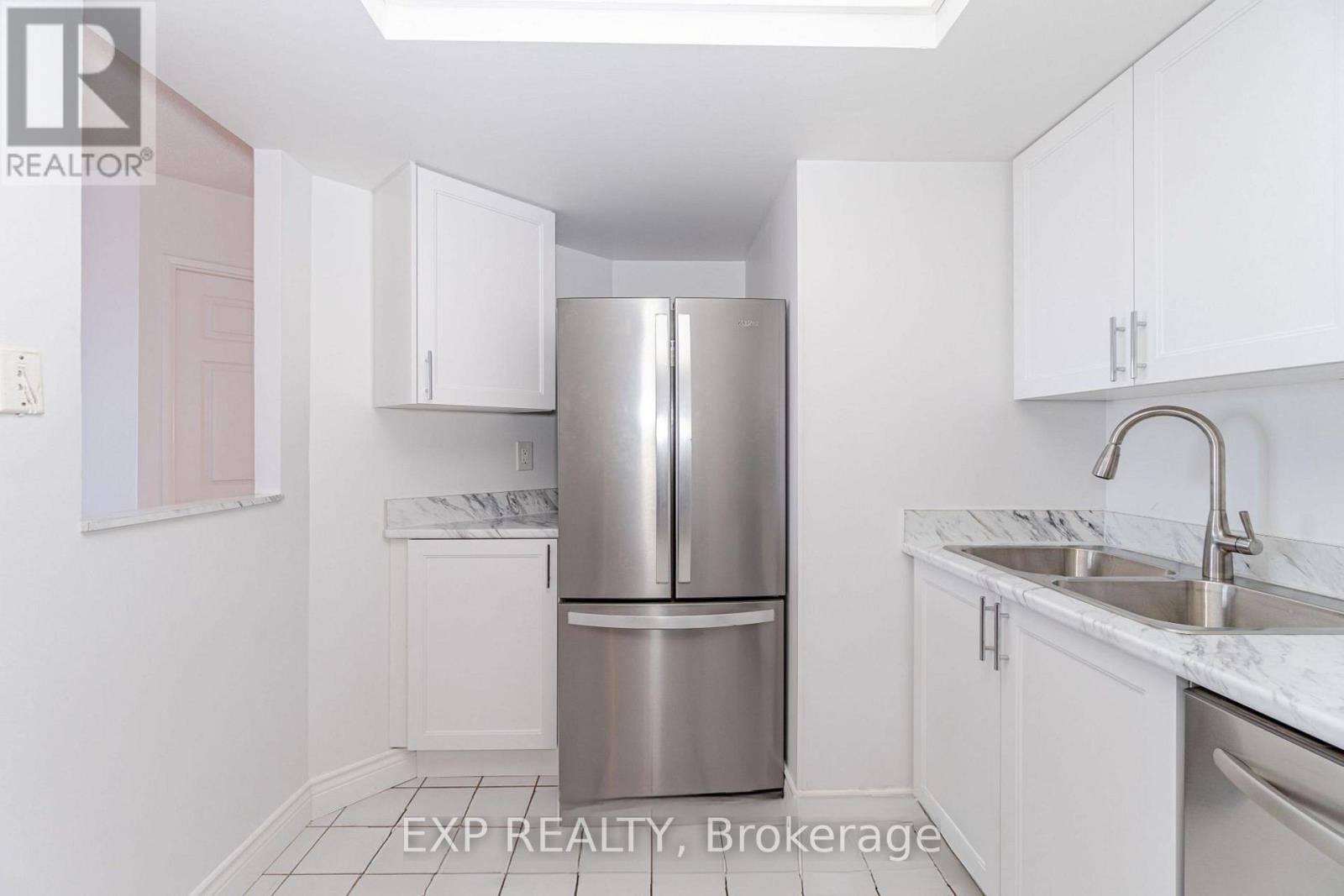 911 - 4470 Tucana Court, Mississauga, Ontario  L5R 3K8 - Photo 6 - W12547820