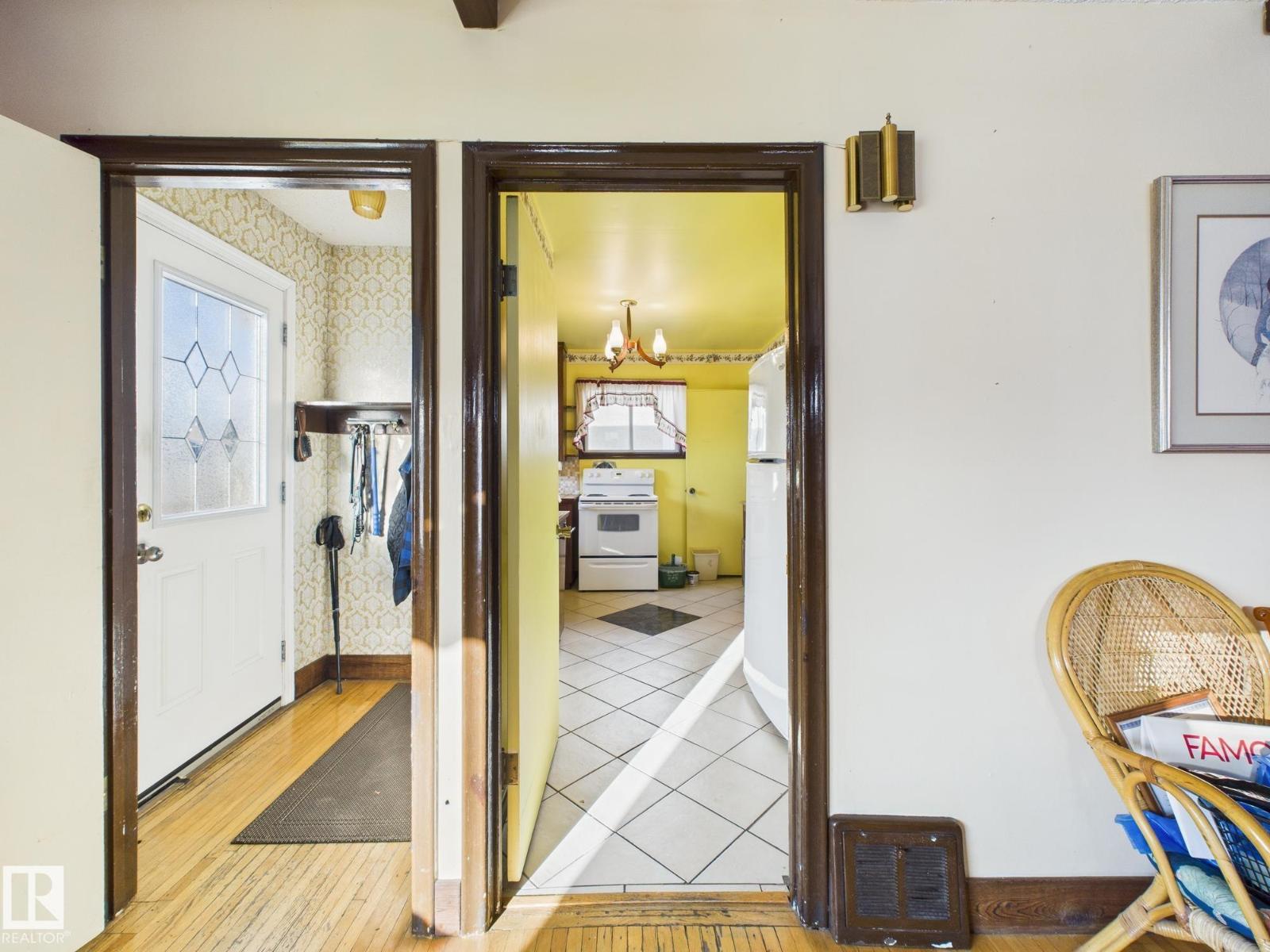 9917 159 St Nw, Edmonton, Alberta  T5P 2Z8 - Photo 13 - E4465849