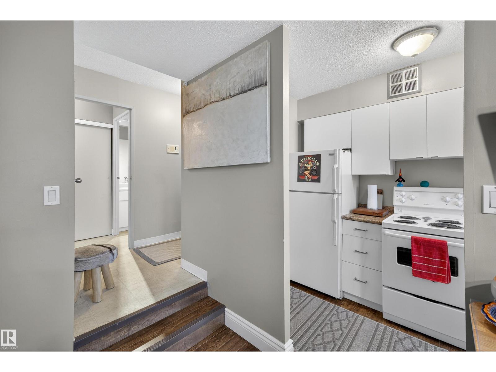 #216 10160 114 St Nw, Edmonton, Alberta  T5K 2L2 - Photo 3 - E4465850