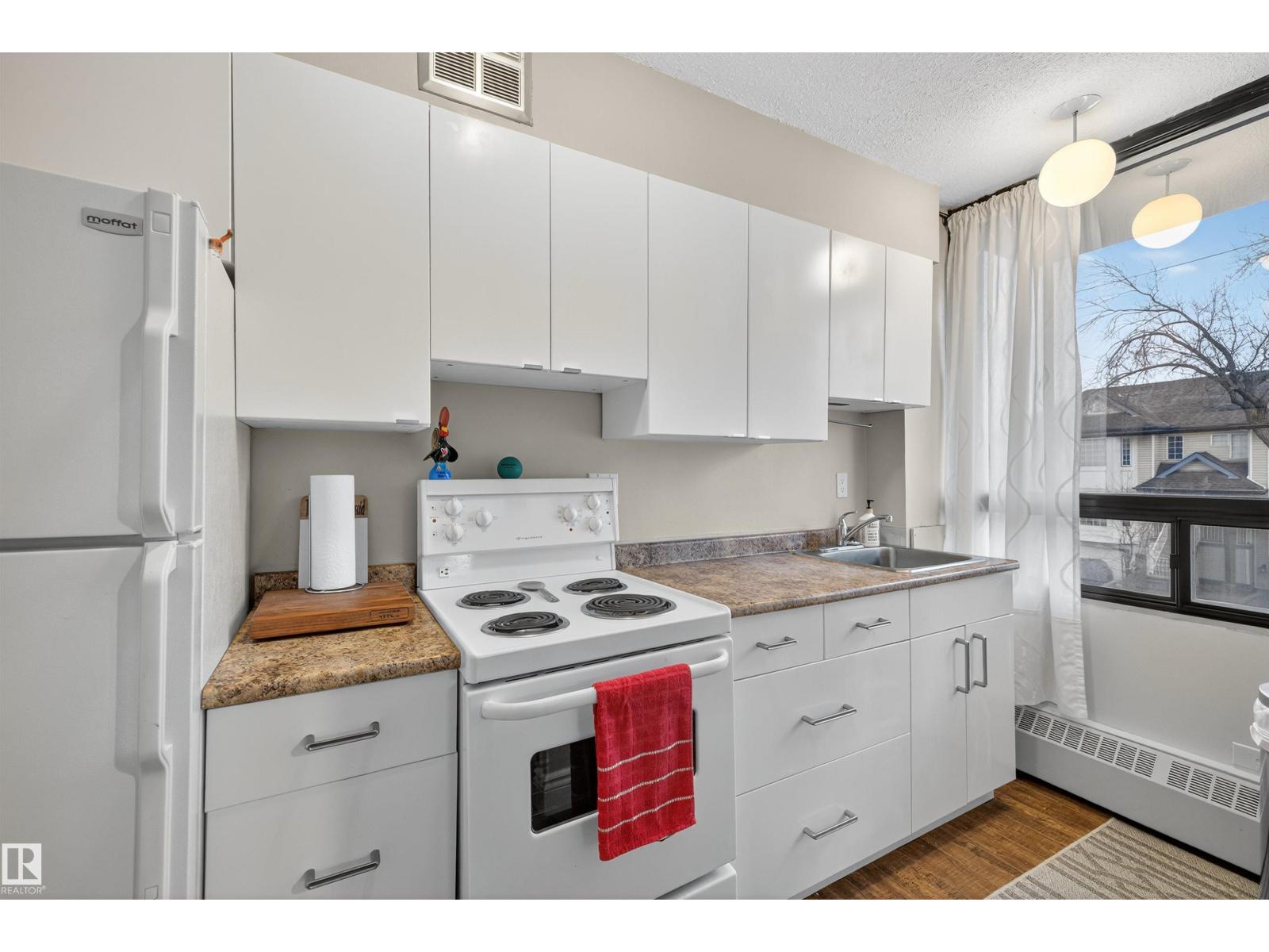 #216 10160 114 St Nw, Edmonton, Alberta  T5K 2L2 - Photo 5 - E4465850