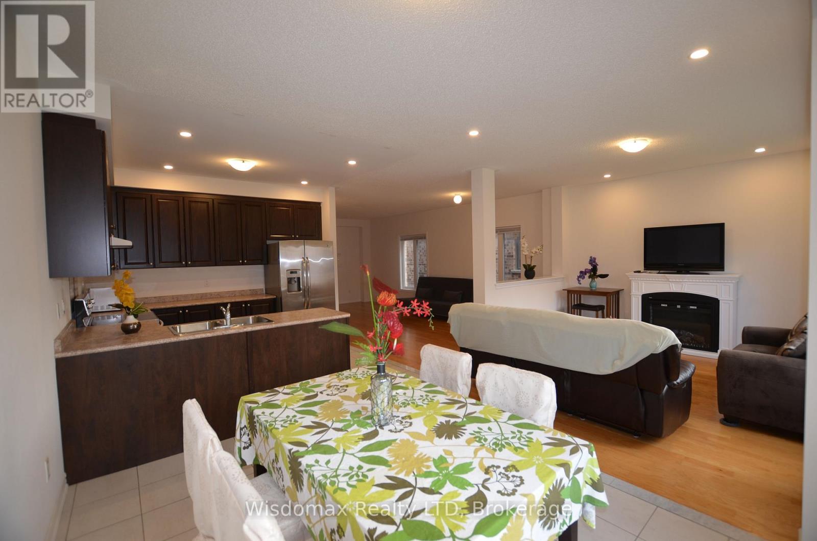 29 Palace Street, Thorold, Ontario L2V 0J7 - Photo 13 - X12547826