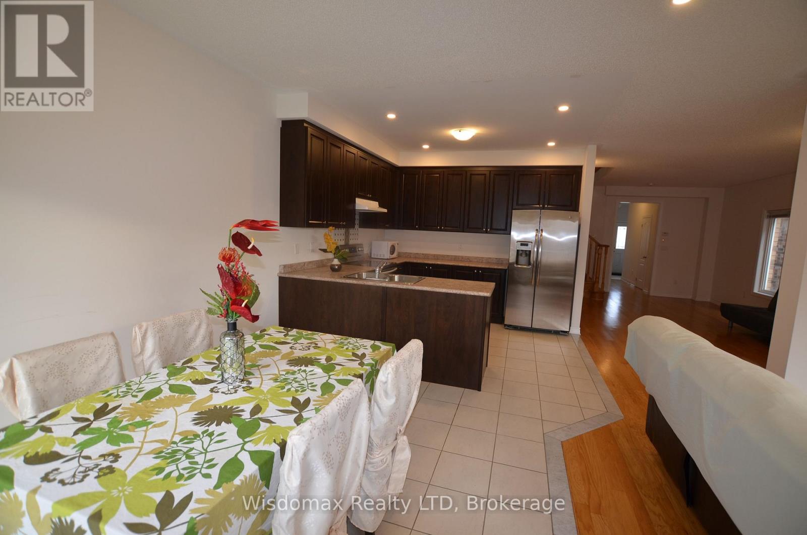 29 Palace Street, Thorold, Ontario L2V 0J7 - Photo 14 - X12547826