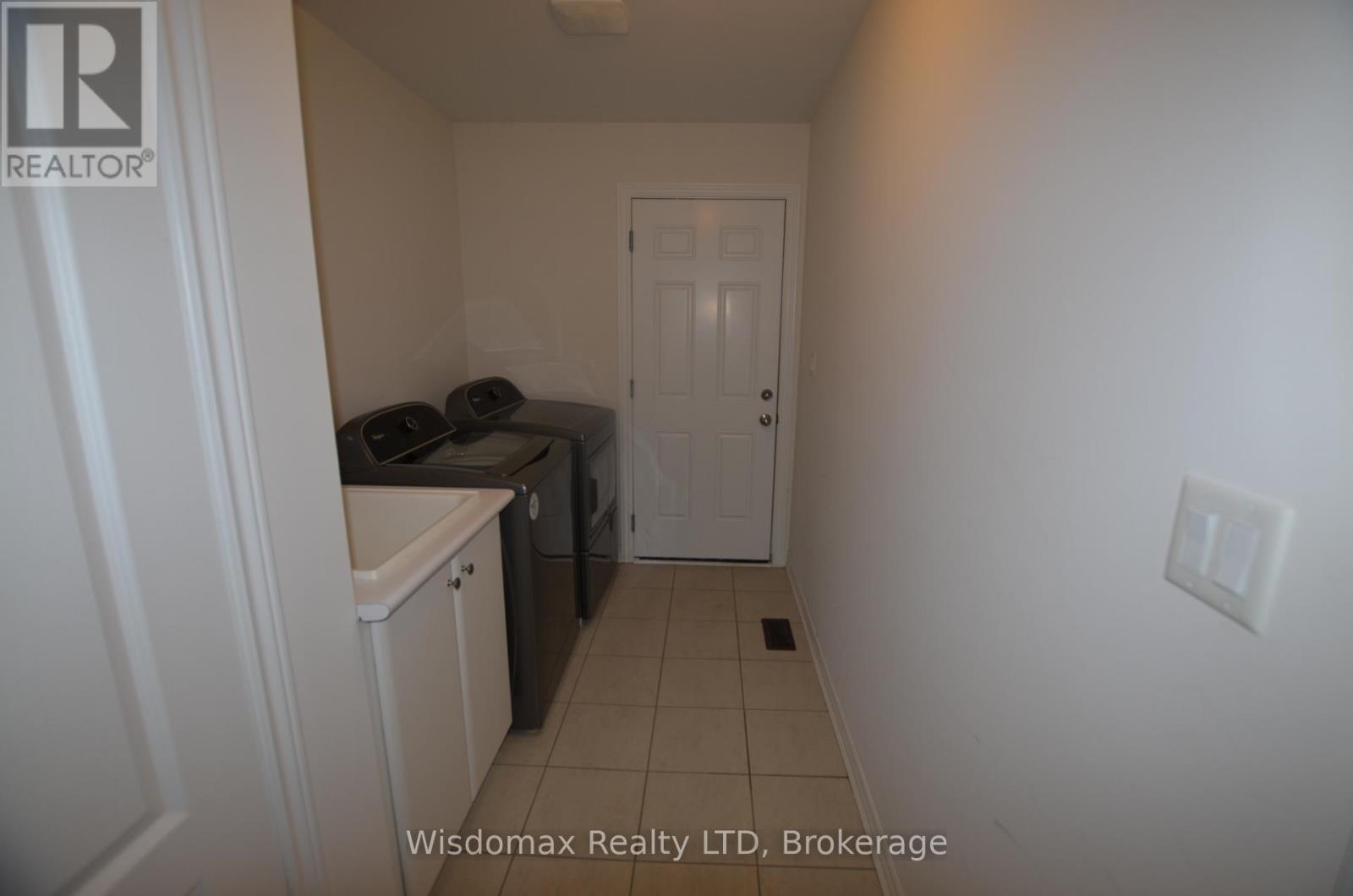 29 Palace Street, Thorold, Ontario L2V 0J7 - Photo 16 - X12547826