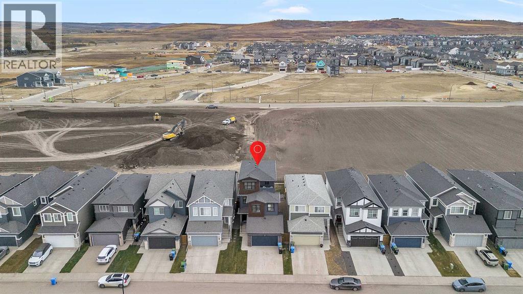 127 Creekstone Park Sw, Calgary, Alberta  T2X 5E9 - Photo 4 - A2270516