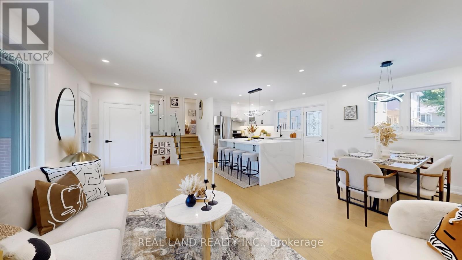 38 Cresthaven Drive, Toronto, Ontario M2H 1M1 - Photo 4 - C12547828