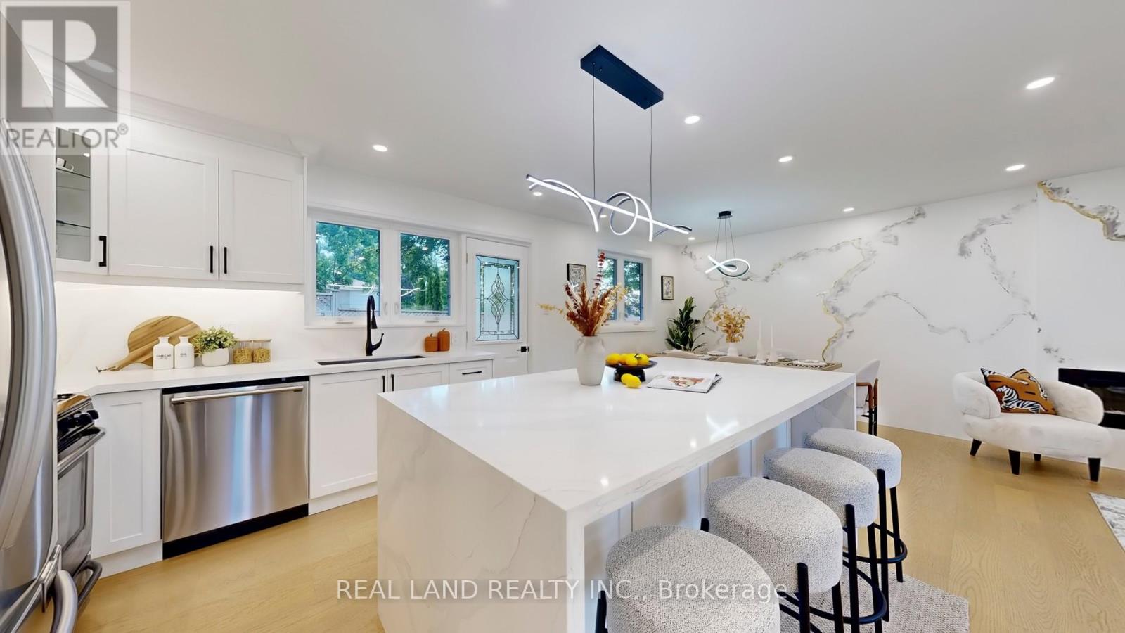 38 Cresthaven Drive, Toronto, Ontario M2H 1M1 - Photo 9 - C12547828