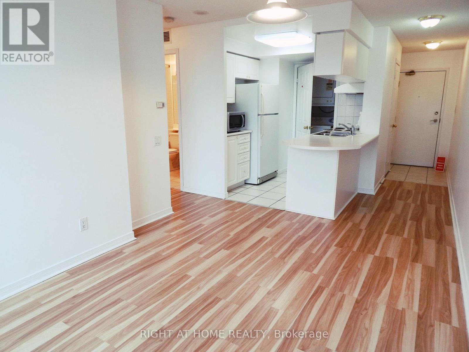 2303 - 8 Hillcrest Avenue, Toronto, Ontario M2N 6Y6 - Photo 5 - C12547830