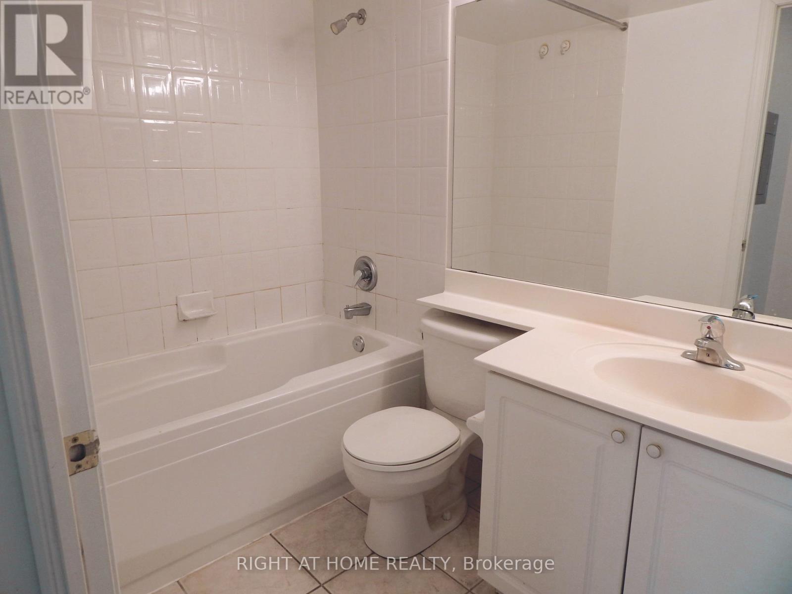 2303 - 8 Hillcrest Avenue, Toronto, Ontario M2N 6Y6 - Photo 8 - C12547830