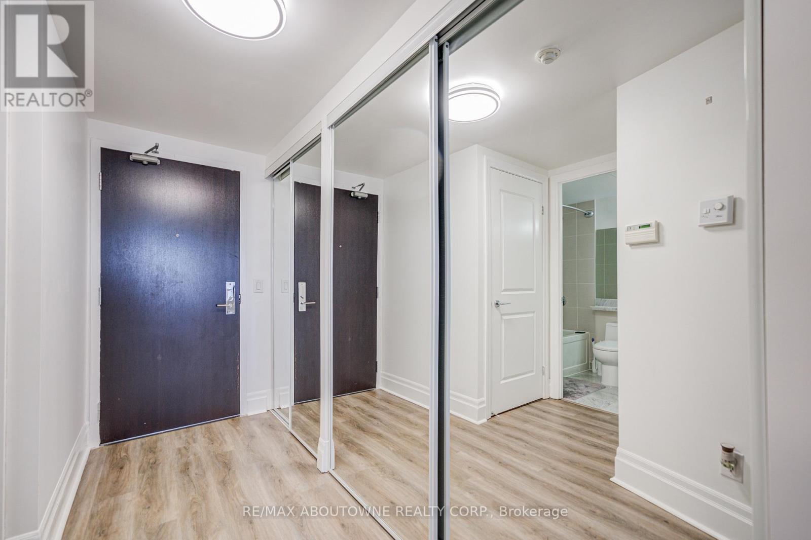 609 - 151 Upper Duke Crescent, Markham, Ontario L6G 0C9 - Photo 13 - N12547842