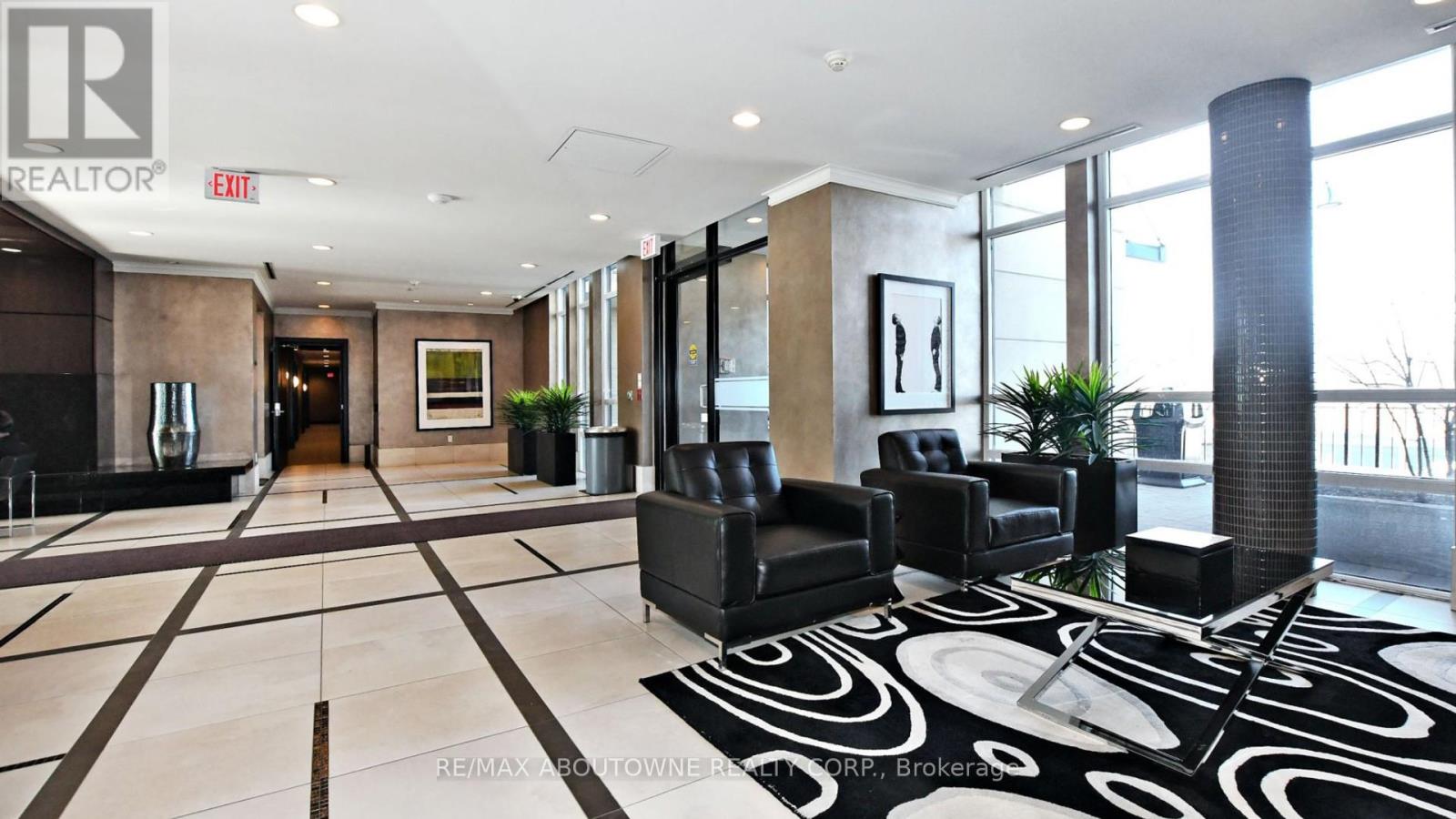 609 - 151 Upper Duke Crescent, Markham, Ontario L6G 0C9 - Photo 6 - N12547842