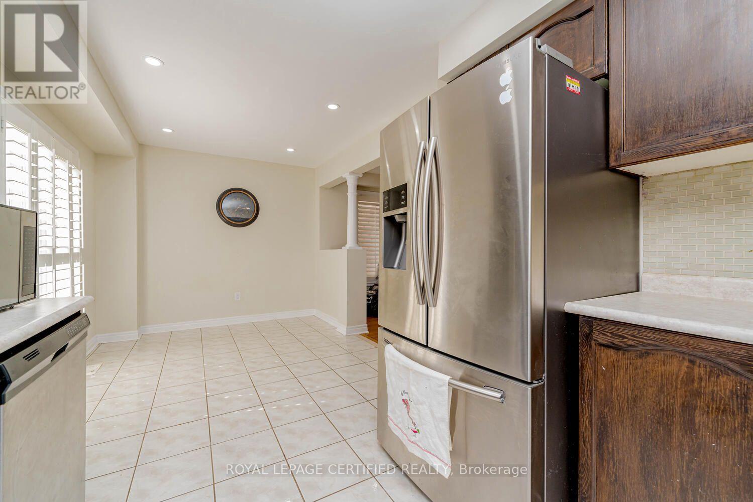 26 Bushcroft Trail, Brampton, Ontario L7A 2L1 - Photo 11 - W12547844